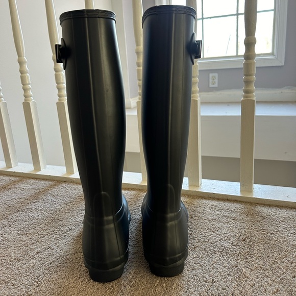 Hunter Classic Black Waterproof Boots - Picture 5 of 7